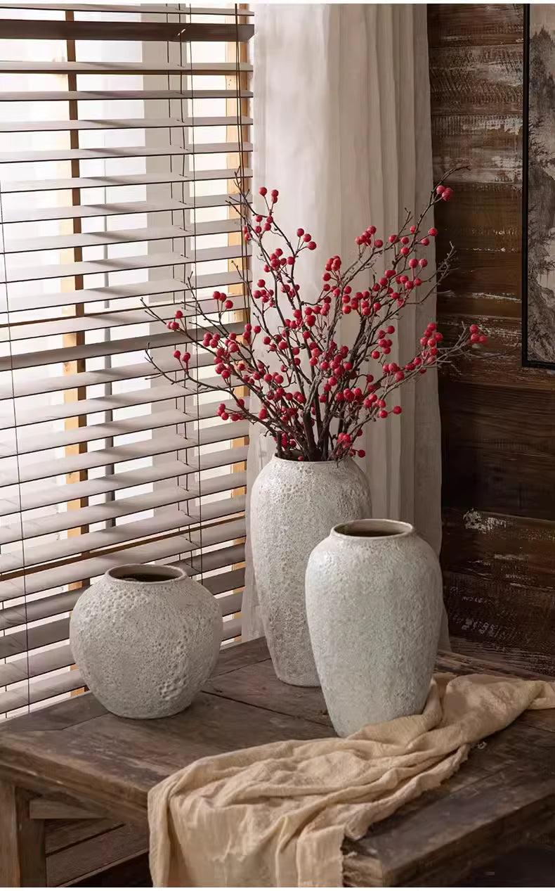 Contemporary Chinese Ceramic Vase Luxury Tabletop Decor with Unique Display Modern Design for Home